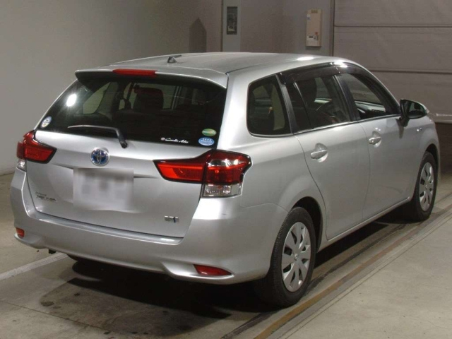 TOYOTA COROLLA FIELDER 2015