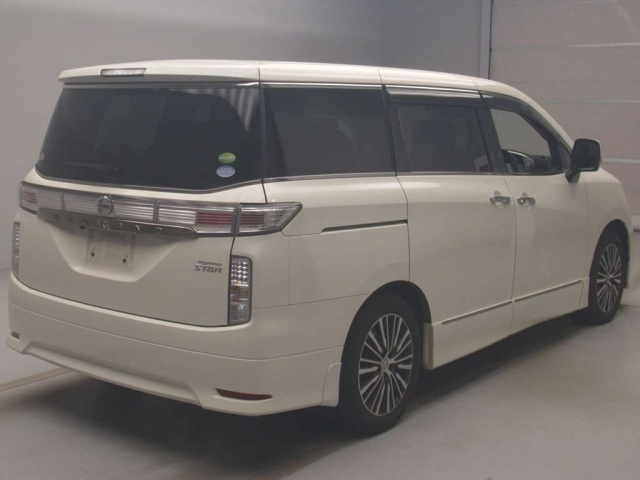 NISSAN ELGRAND 2015