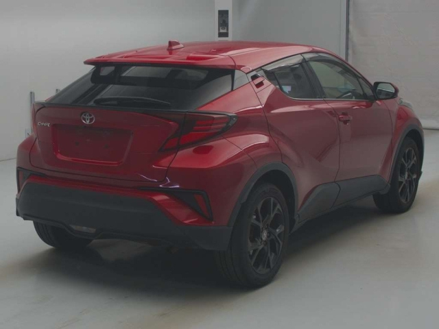 TOYOTA C-HR 2021