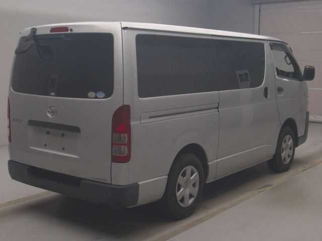 TOYOTA HIACE VAN 2016