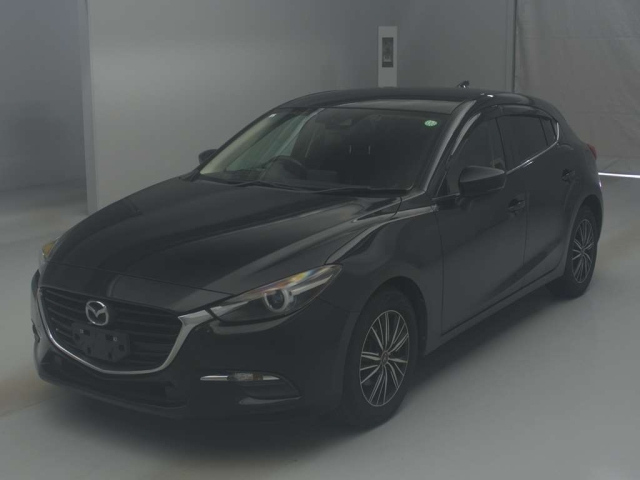 MAZDA AXELA 2017