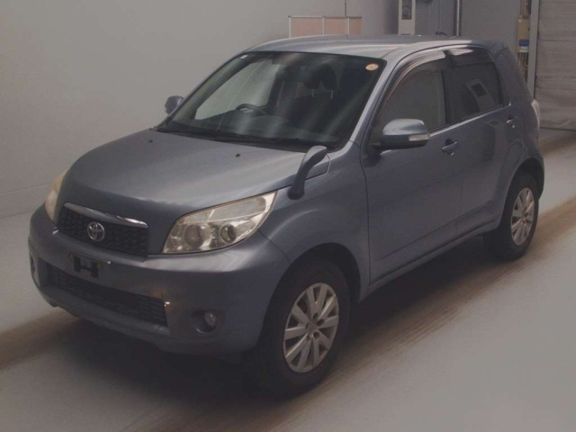 TOYOTA RUSH 2009