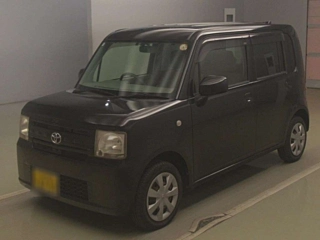 TOYOTA PIXIS SPACE 2012