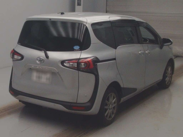 TOYOTA SIENTA 2019