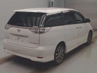 TOYOTA ESTIMA 2014