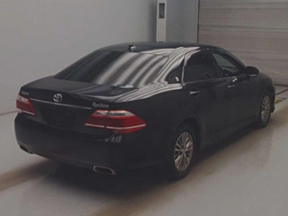TOYOTA CROWN 2010