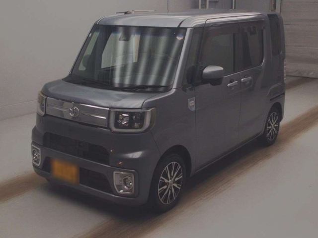 TOYOTA PIXIS MEGA 2017
