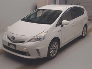 TOYOTA PRIUS ALPHA 2012