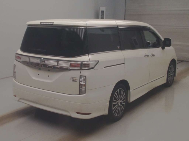 NISSAN ELGRAND 2014
