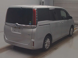 TOYOTA NOAH 2019