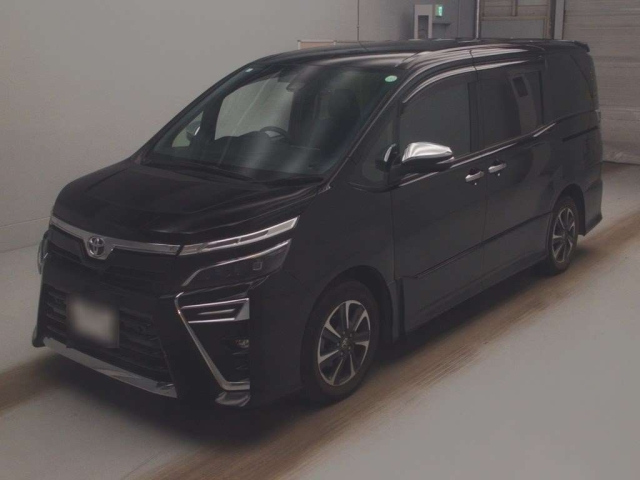 TOYOTA VOXY 2021