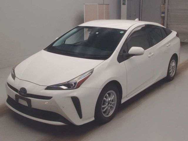 TOYOTA PRIUS 2021