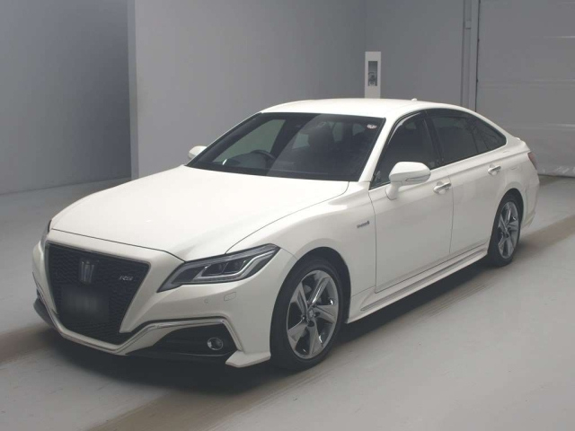 TOYOTA CROWN 2018