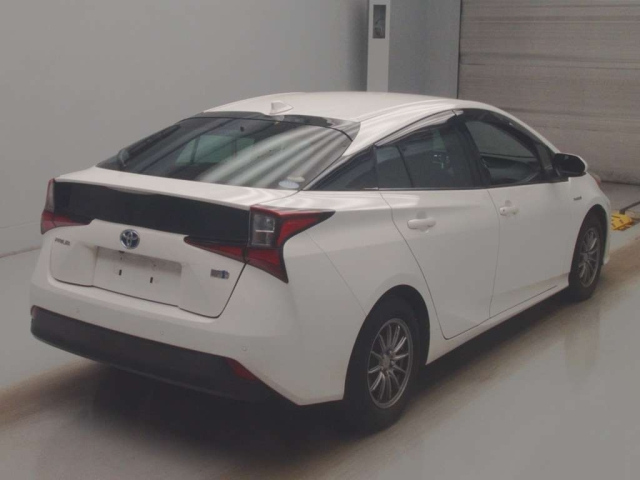 TOYOTA PRIUS 2019