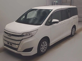 TOYOTA NOAH 2020