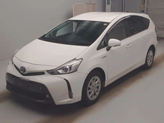 TOYOTA PRIUS ALPHA 2016