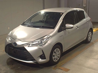 TOYOTA VITZ 2018