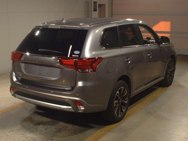 MITSUBISHI OUTLANDER PHEV 2017