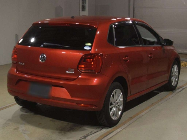 VOLKSWAGEN POLO 2014