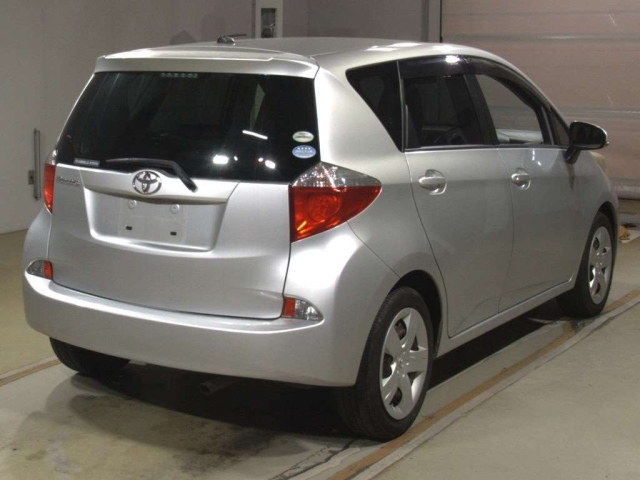 TOYOTA RACTIS 2011