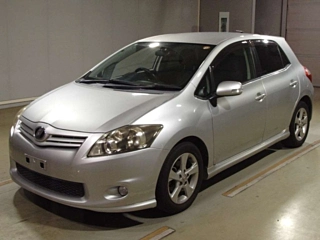 TOYOTA AURIS 2010