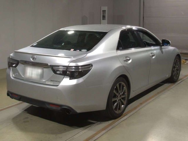 TOYOTA MARK X 2017