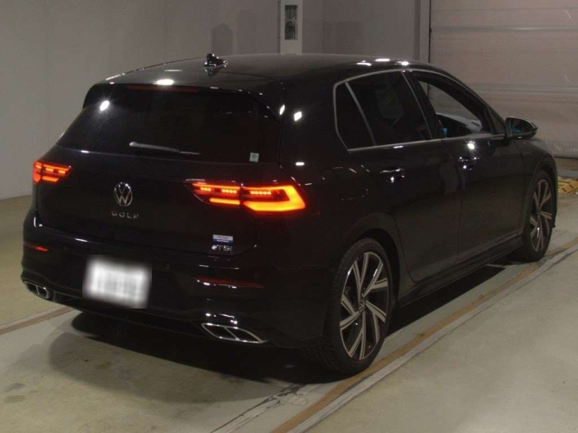 VOLKSWAGEN GOLF 2022
