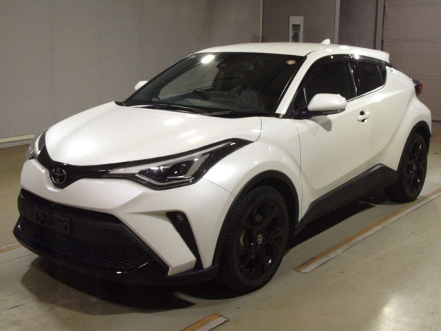 TOYOTA C-HR 2021