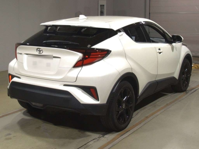 TOYOTA C-HR 2021