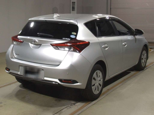 TOYOTA AURIS 2017