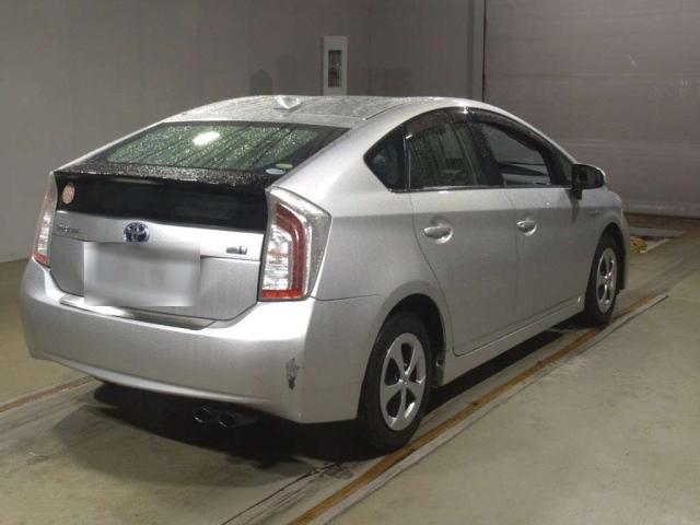 TOYOTA PRIUS 2012