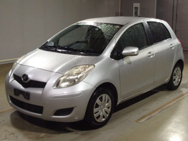TOYOTA VITZ 2009