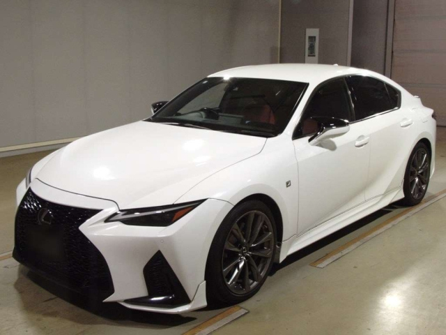 LEXUS IS 2020