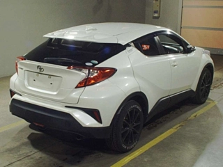 TOYOTA C-HR 2017