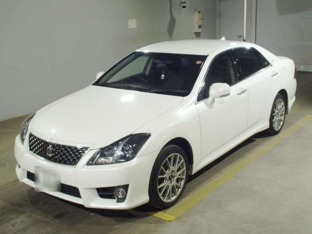 TOYOTA CROWN 2010
