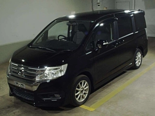 HONDA STEP WAGON 2013