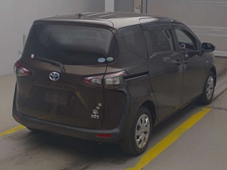 TOYOTA SIENTA 2015