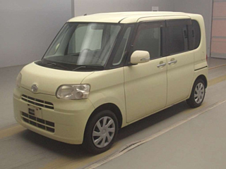 DAIHATSU TANTO 2010