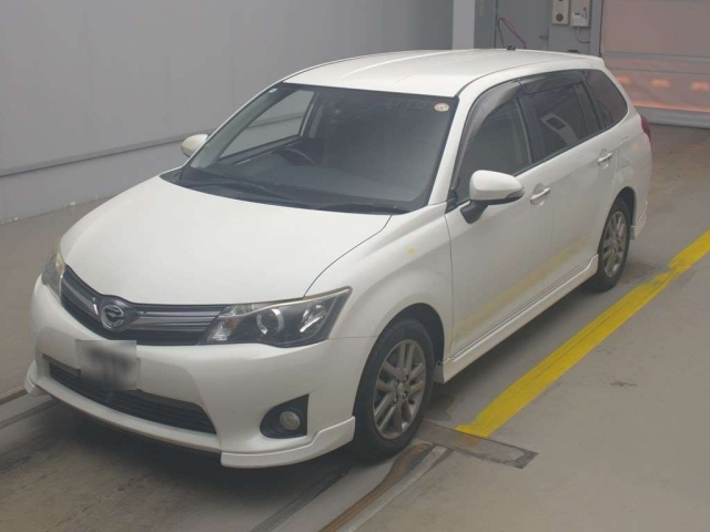 TOYOTA COROLLA FIELDER 2014