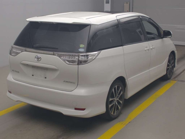 TOYOTA ESTIMA 2013