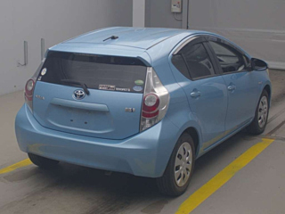 TOYOTA AQUA 2012