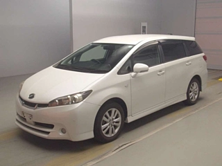 TOYOTA WISH 2010