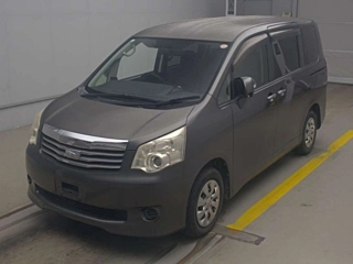 TOYOTA NOAH 2012
