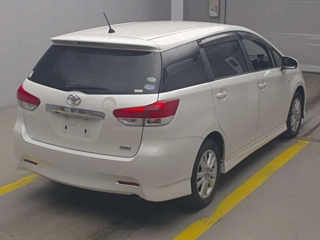 TOYOTA WISH 2009