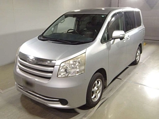 TOYOTA NOAH 2008