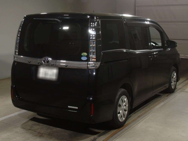 TOYOTA VOXY 2015