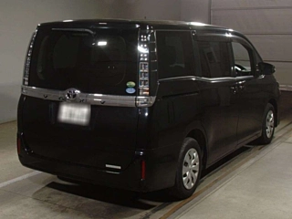 TOYOTA VOXY 2015