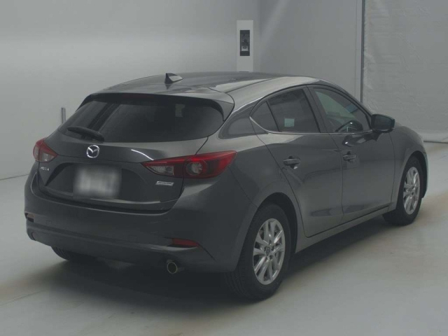 MAZDA AXELA 2017