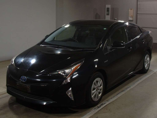 TOYOTA PRIUS 2016