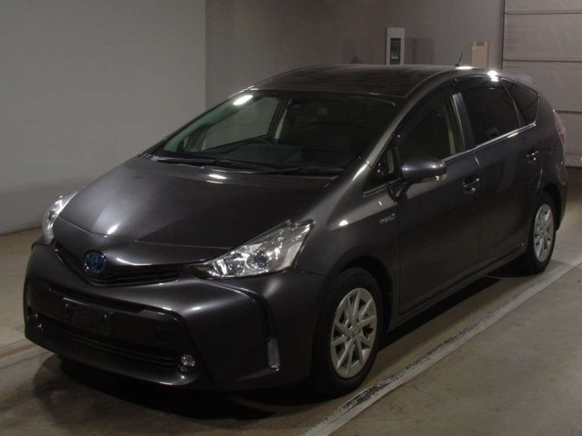 TOYOTA PRIUS ALPHA 2018
